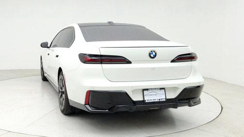 2023 BMW 740 i