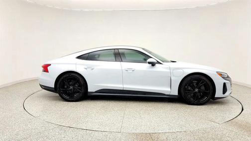 Suzuka Gray Metallic 2024 Audi e-tron GT Premium Plus quattro