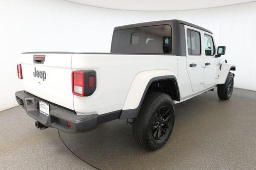 2022 Jeep Gladiator Altitude 4x4