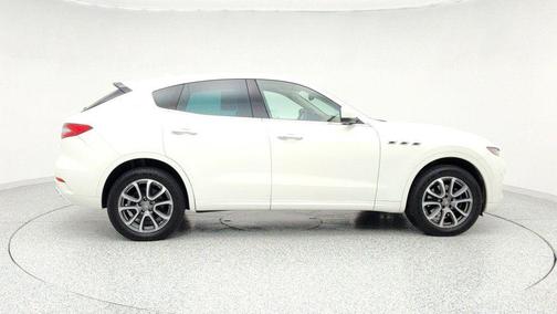 2017 Maserati Levante S