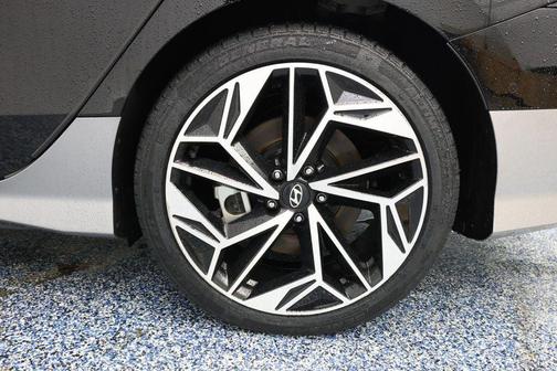 2023 Hyundai IONIQ 6 Limited