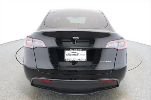 2024 Tesla Model Y Long Range Dual Motor All-Wheel Drive
