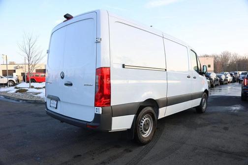 2025 Mercedes-Benz Sprinter 2500 Standard Roof