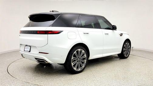 2025 Land Rover Range Rover Sport SE