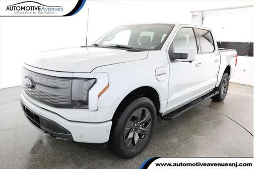 2023 Ford F-150 Lightning LARIAT
