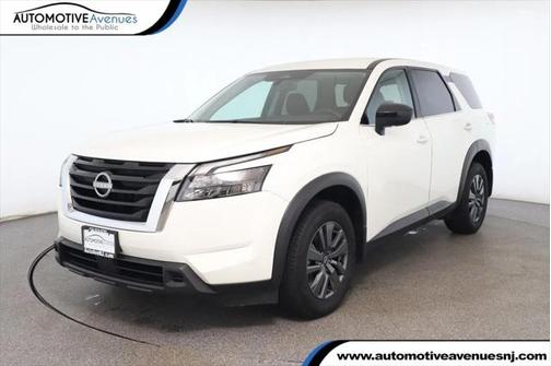 2024 Nissan Pathfinder S 4WD