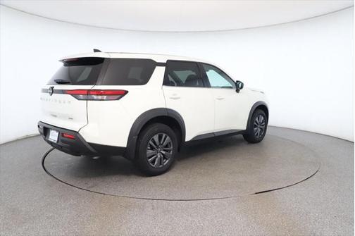 2024 Nissan Pathfinder S 4WD