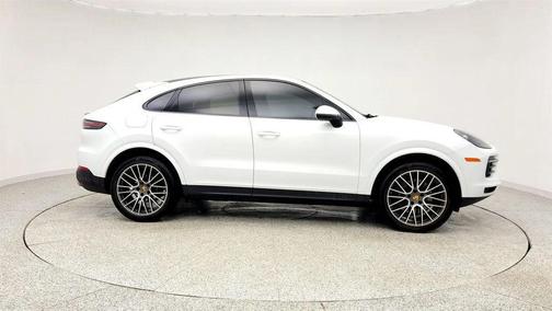 2023 Porsche Cayenne Platinum Edition