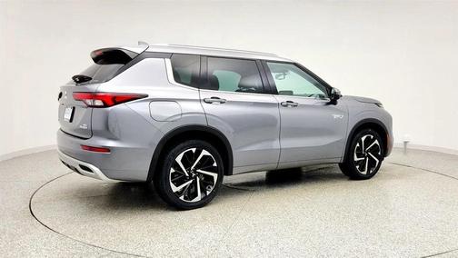 2023 Mitsubishi Outlander PHEV SEL