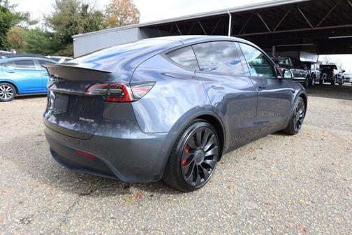 2023 Tesla Model Y Performance Dual Motor All-Wheel Drive