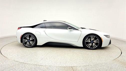 Crystal White Pearl Metallic w/Frozen Gray Accent 2015 BMW i8