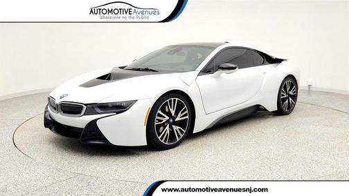 Crystal White Pearl Metallic w/Frozen Gray Accent 2015 BMW i8
