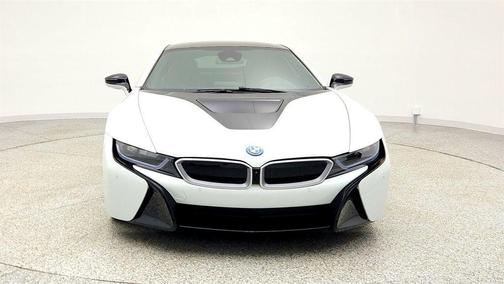 Crystal White Pearl Metallic w/Frozen Gray Accent 2015 BMW i8