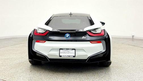 Crystal White Pearl Metallic w/Frozen Gray Accent 2015 BMW i8