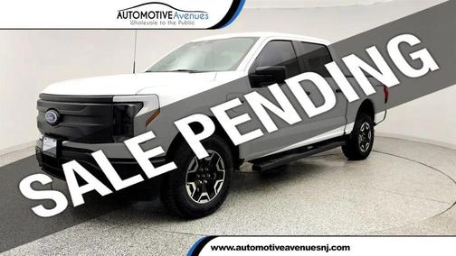 OXFORD WHITE 2022 Ford F-150 Lightning Pro