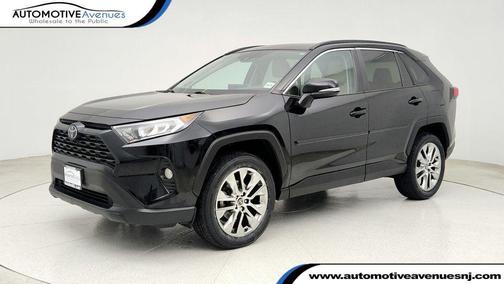 2020 Toyota RAV4 XLE Premium
