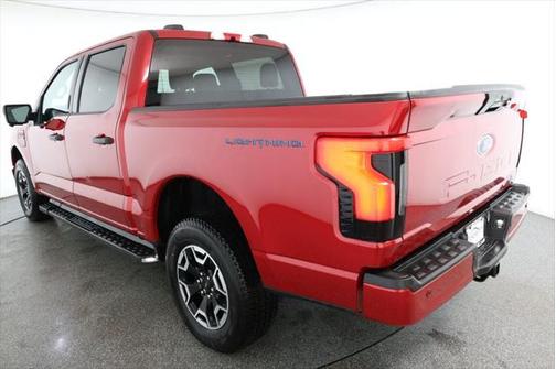 2023 Ford F-150 Lightning XLT