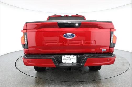 2023 Ford F-150 Lightning XLT