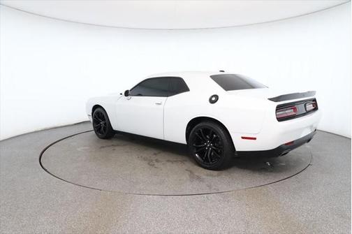 2017 Dodge Challenger SXT