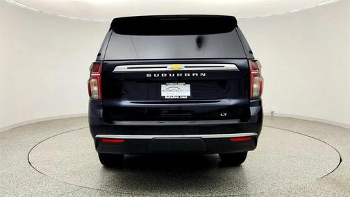 Midnight Blue Metallic 2022 Chevrolet Suburban LT
