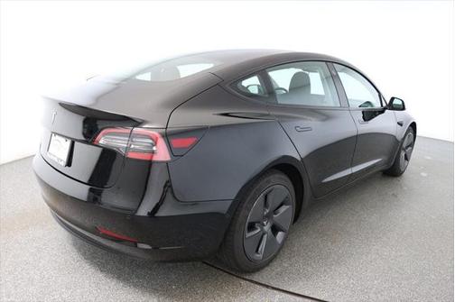 2022 Tesla Model 3 Standard Range