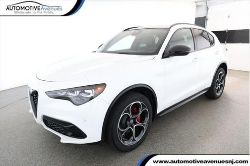 2024 Alfa Romeo Stelvio Veloce AWD