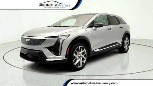Argent Silver Metallic 2026 Cadillac OPTIQ Luxury