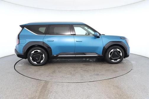 2024 Kia EV9 Land