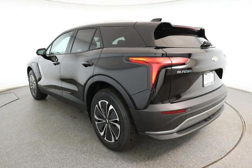 2025 Chevrolet Blazer EV eAWD LT