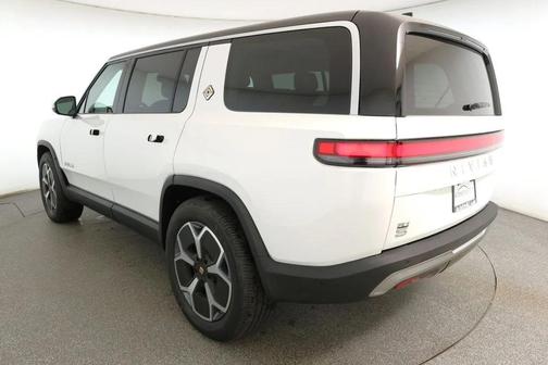 2024 Rivian R1S Adventure Dual-Motor Large Pack