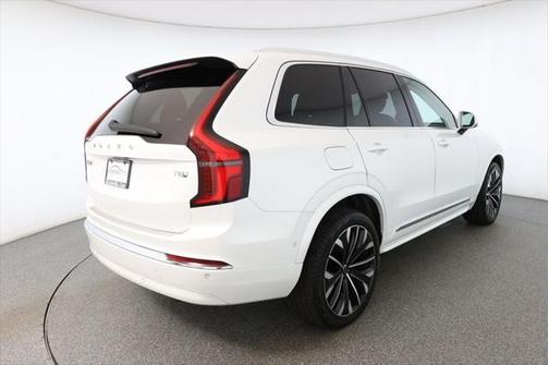 2025 Volvo XC90 Plug-In Hybrid T8 Ultra 7-Seater