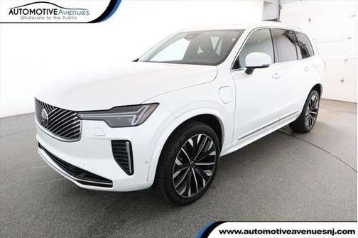 2025 Volvo XC90 Plug-In Hybrid T8 Ultra 7-Seater