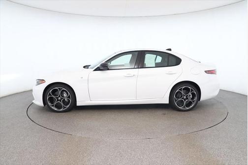 2024 Alfa Romeo Giulia Ti