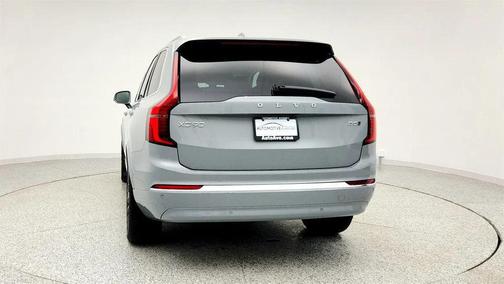 2025 Volvo XC90 B5 Plus 7-Seater