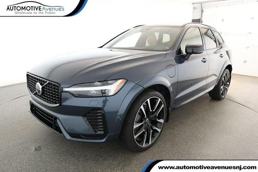 2025 Volvo XC60 Plug-In Hybrid T8 Ultra