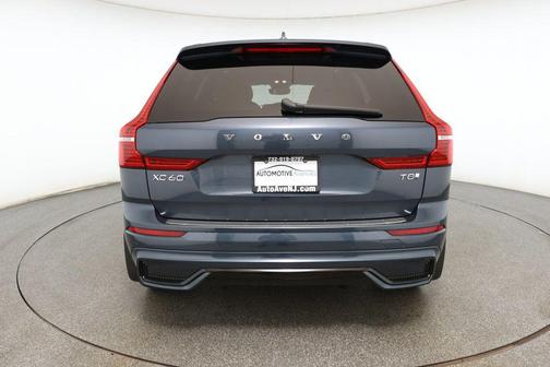 2025 Volvo XC60 Plug-In Hybrid T8 Ultra