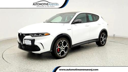 Alfa White 2024 Alfa Romeo Tonale Veloce EAWD