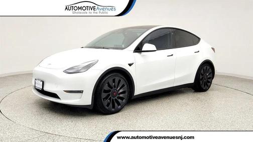Pearl White Multi-Coat 2023 Tesla Model Y Performance Dual Motor All-Wheel Drive