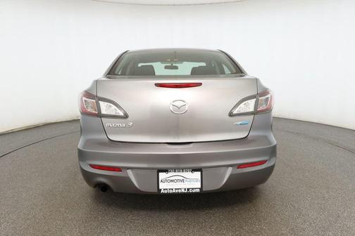 2013 Mazda Mazda3 i Sport