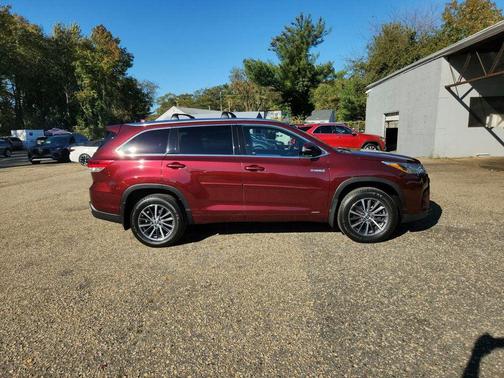 2018 Toyota Highlander Hybrid XLE