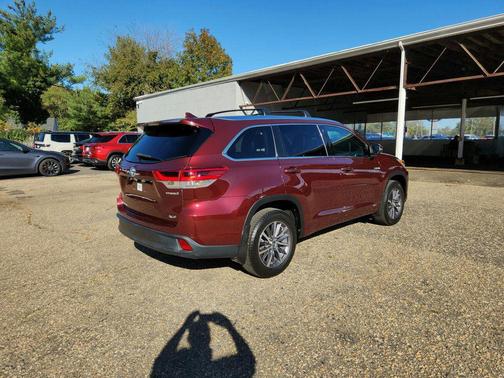 2018 Toyota Highlander Hybrid XLE