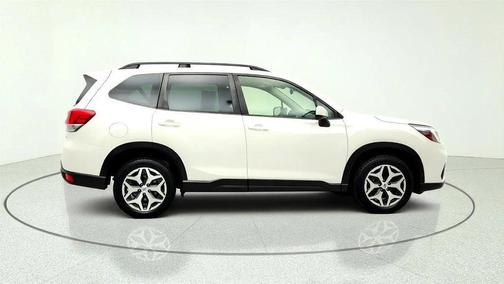 Crystal White Pearl 2020 Subaru Forester Premium