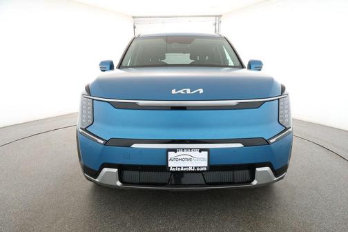2024 Kia EV9 Land