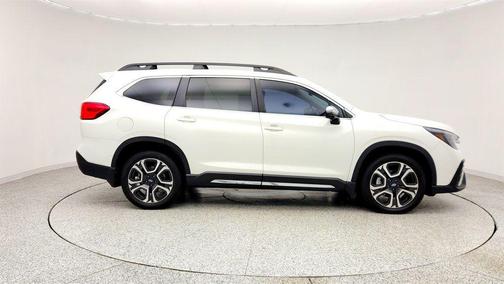 Crystal White Pearl 2023 Subaru Ascent Limited 7-Passenger