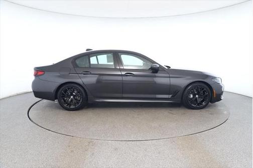 2022 BMW 540 i xDrive