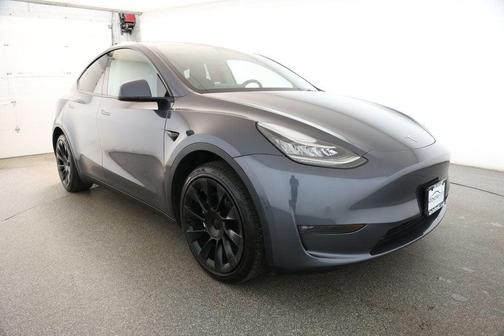 2022 Tesla Model Y Long Range Dual Motor All-Wheel Drive