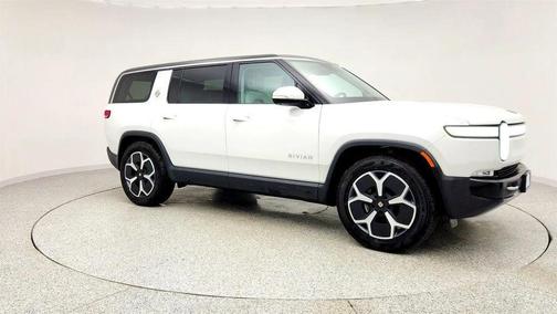 2024 Rivian R1S Adventure Dual-Motor Large Pack w/ 21'' Wheels (352-mile range)