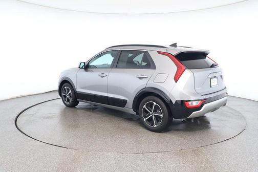 2023 Kia Niro SX