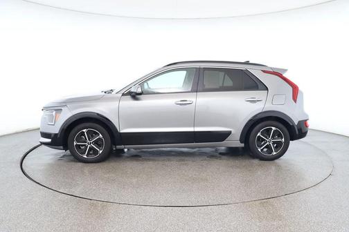 2023 Kia Niro SX