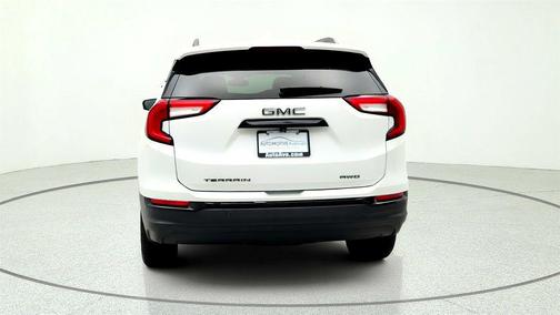 Summit White 2024 GMC Terrain SLT